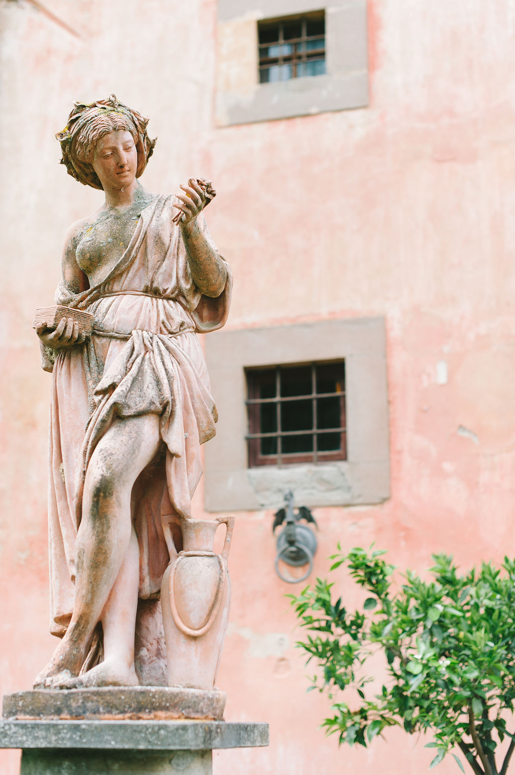 Statue - Wedding at Villa Vignamaggio - Italian Wedding Designer